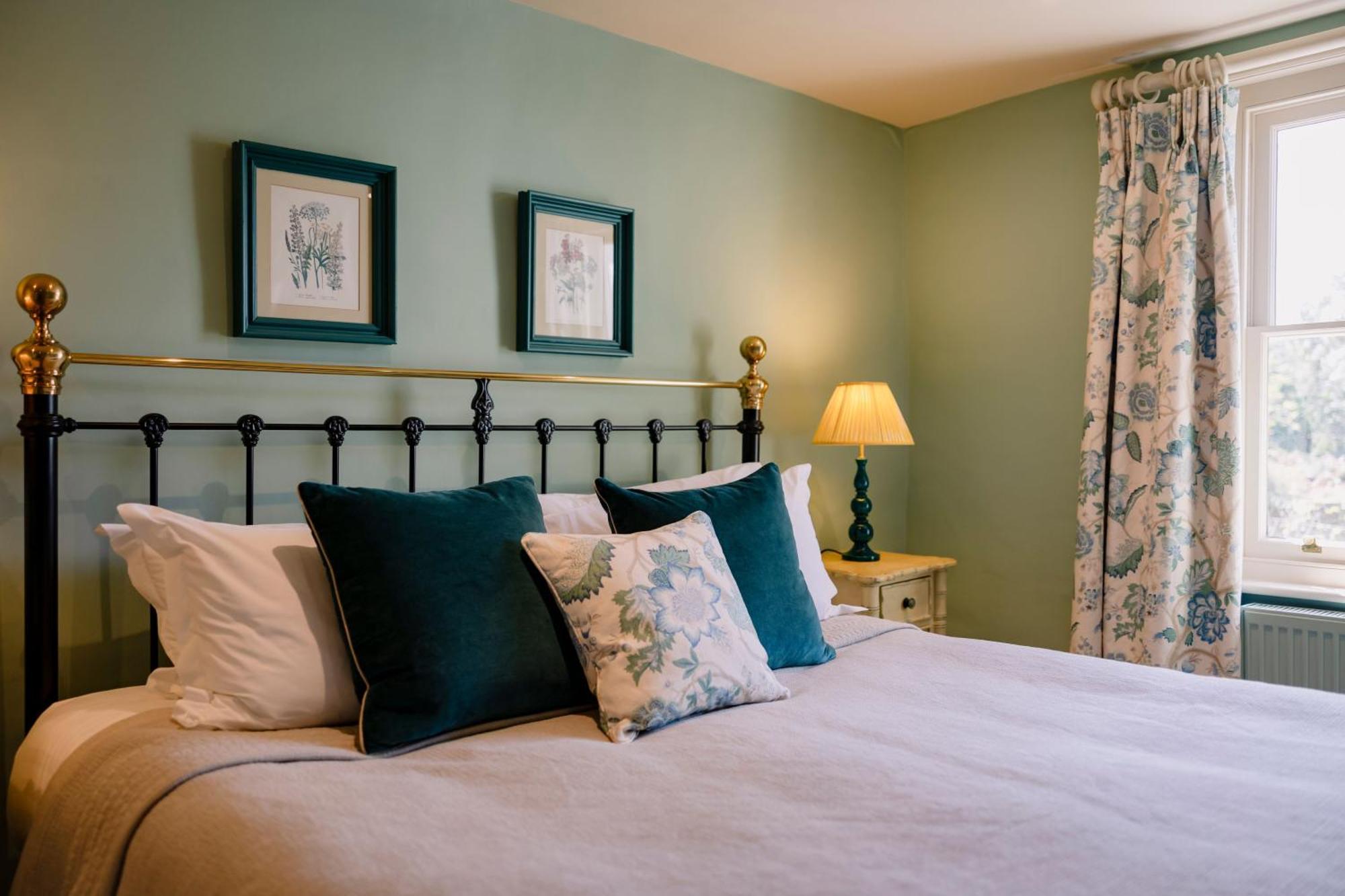The Crown, Bildeston Hotel Ngoại thất bức ảnh