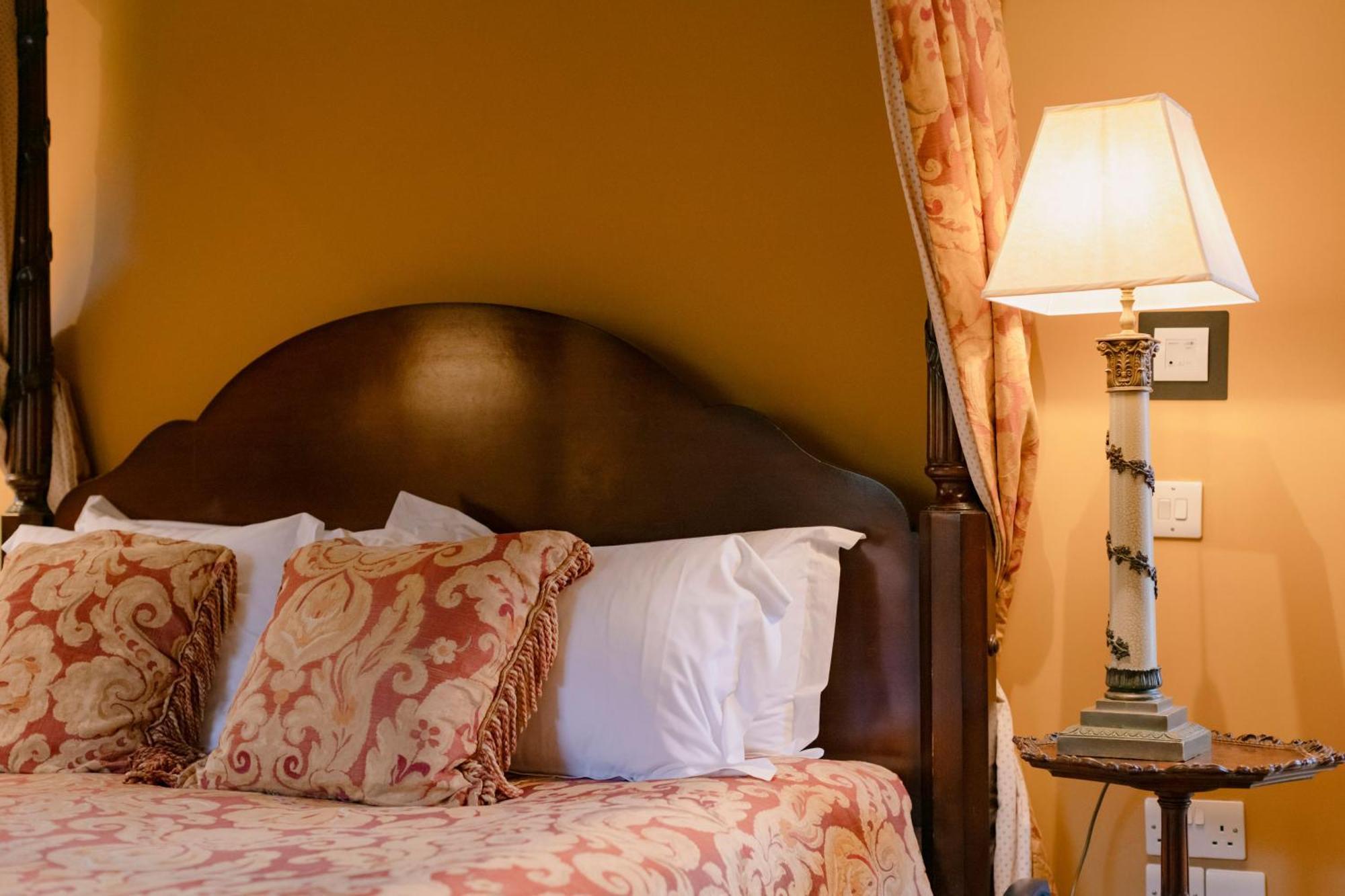 The Crown, Bildeston Hotel Ngoại thất bức ảnh